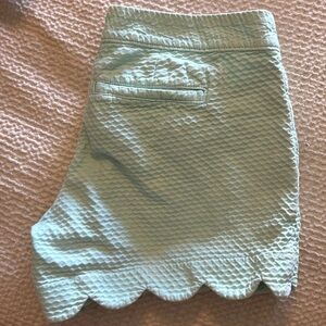 Scalloped light teal Lilly P shorts!